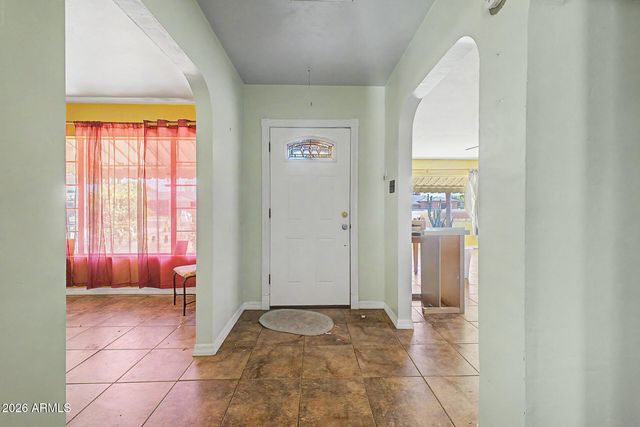 708 E PEPPER Place, Mesa, AZ 85203
