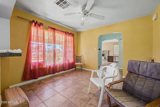 708 E PEPPER Place, Mesa, AZ 85203