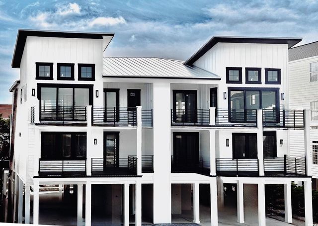 210 B 28th Ave. N, North Myrtle Beach, SC 29582