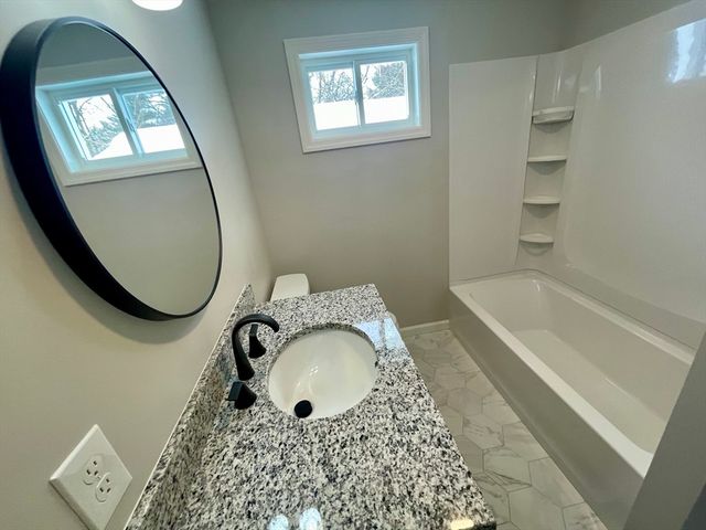 34 Foster Dr. 34, Framingham, MA 01701