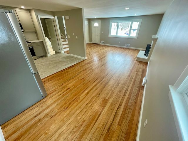 34 Foster Dr. 34, Framingham, MA 01701