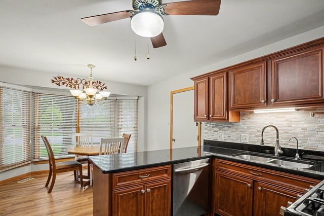 10021 Cambridge Court, Mokena, IL 60448