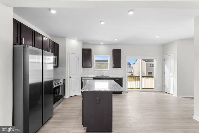 500 EDDY ROAD, Inwood, WV 25428