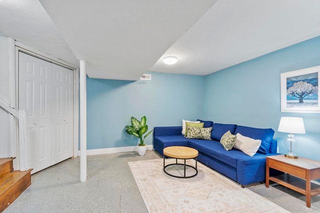 81 Princeton Ave, Waltham, MA 02451