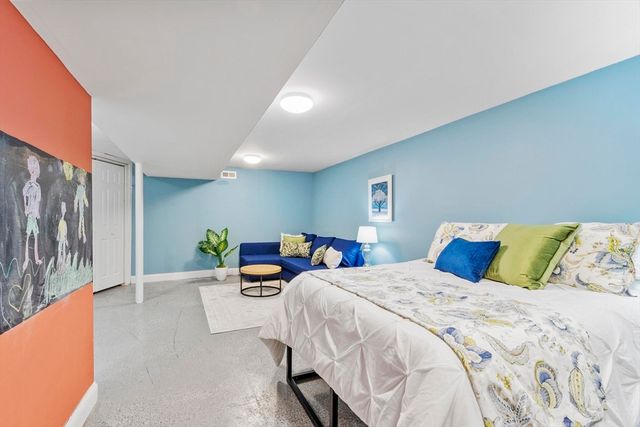 81 Princeton Ave, Waltham, MA 02451