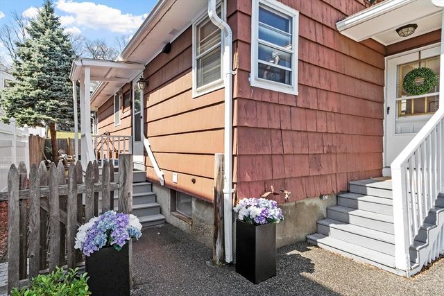 81 Princeton Ave, Waltham, MA 02451