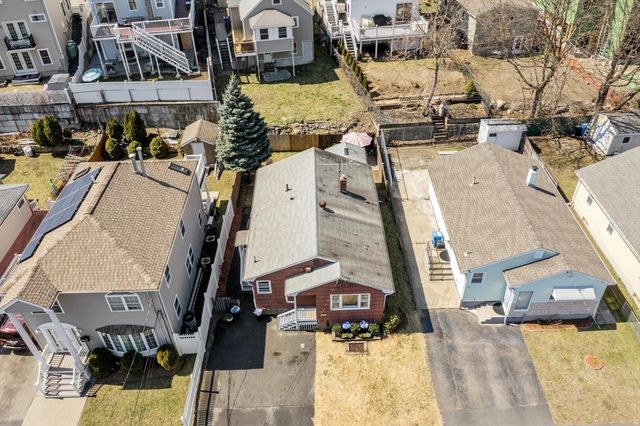 81 Princeton Ave, Waltham, MA 02451