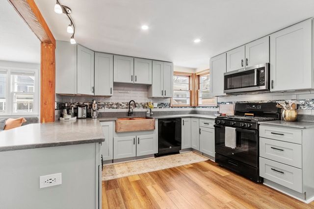 81 Princeton Ave, Waltham, MA 02451