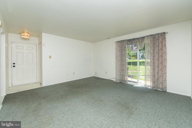 4503-A ADELAIDE DR, Mount Laurel, NJ 08054