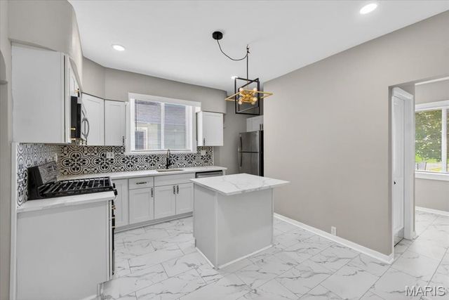 4636 Seibert Avenue, St Louis, MO 63123