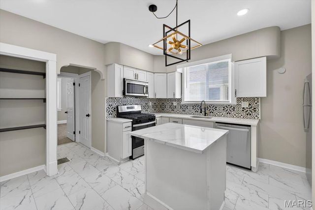 4636 Seibert Avenue, St Louis, MO 63123
