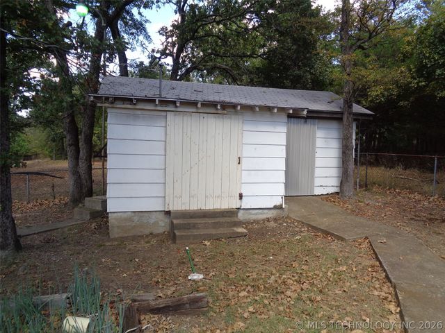 211 Oak Avenue, Stigler, OK 74462