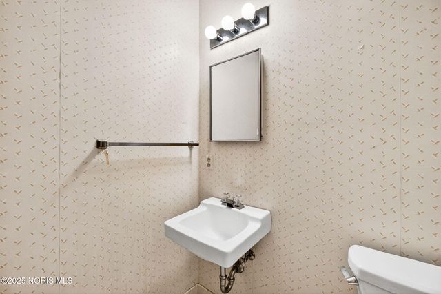 611 Miami Street, Toledo, OH 43605