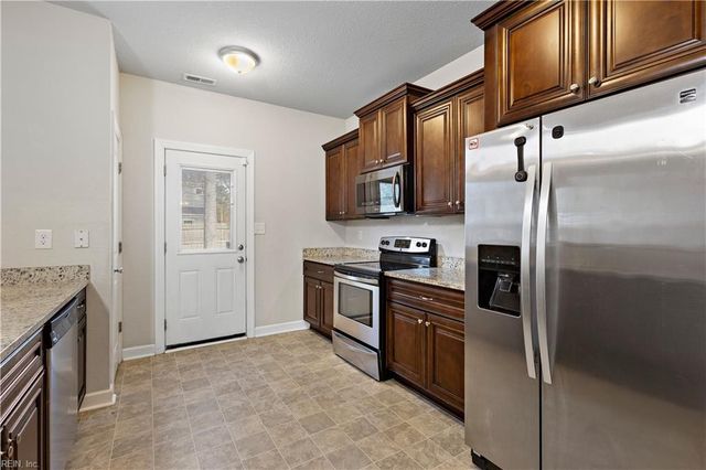 4012 Race ST, Portsmouth, VA 23707