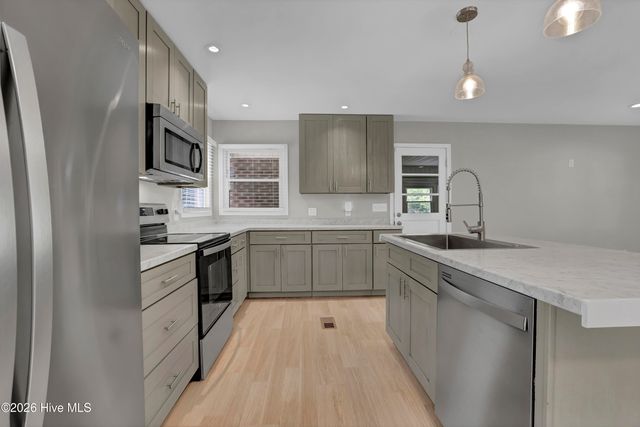122 Silva Terra Drive, Wilmington, NC 28412