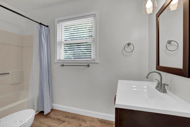 122 Silva Terra Drive, Wilmington, NC 28412