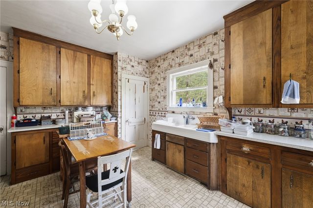 36602 Kinzel Road, Avon, OH 44011