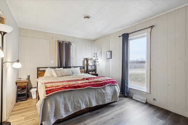 6337 & 6343 W Highway 11, Janesville, WI 53548