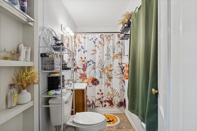 6337 & 6343 W Highway 11, Janesville, WI 53548