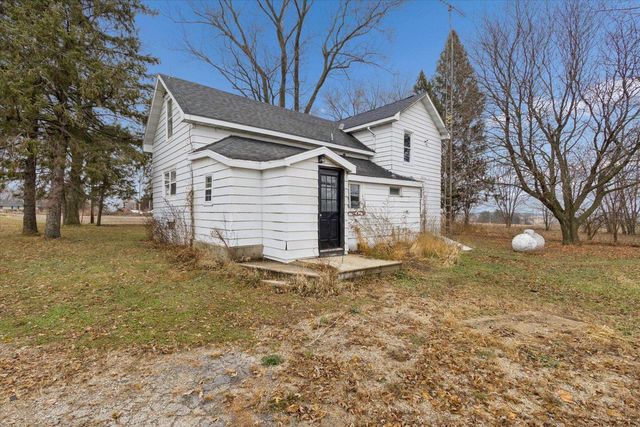 6337 & 6343 W Highway 11, Janesville, WI 53548