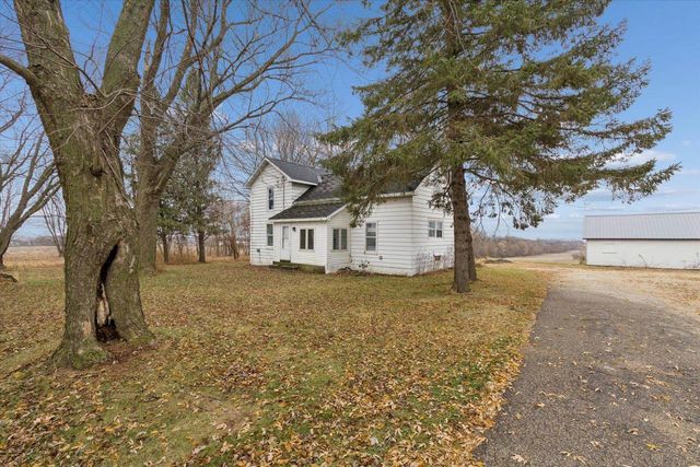 6337 & 6343 W Highway 11, Janesville, WI 53548