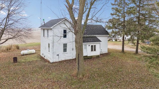 6337 & 6343 W Highway 11, Janesville, WI 53548