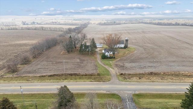 6337 & 6343 W Highway 11, Janesville, WI 53548