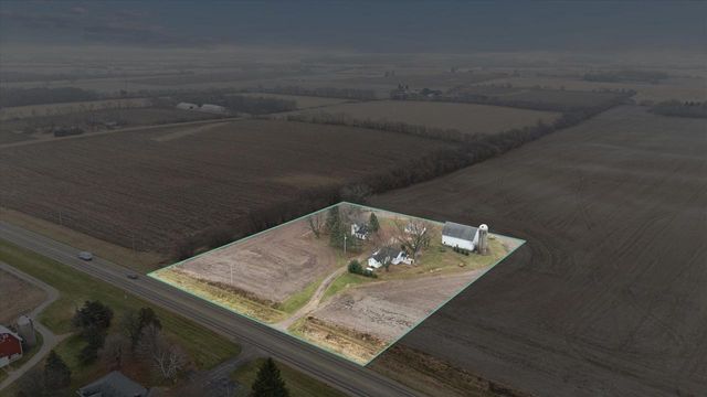 6337 & 6343 W Highway 11, Janesville, WI 53548