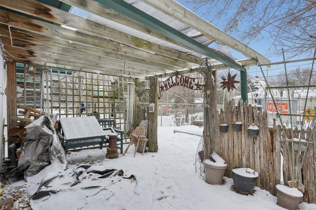 1515 Viking Drive E, Maplewood, MN 55109