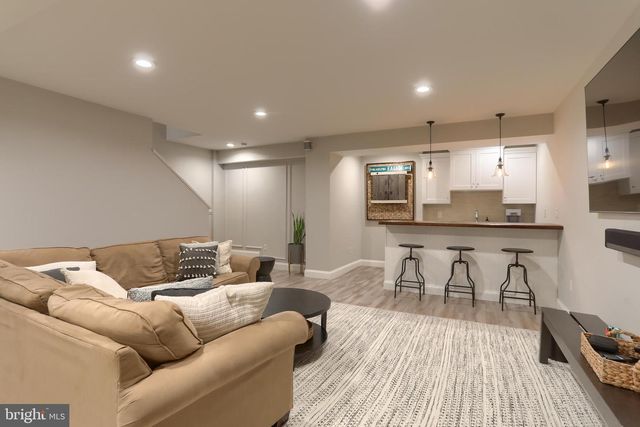 1017 SLOAN ST, Lititz, PA 17543