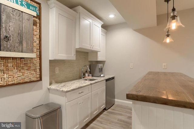 1017 SLOAN ST, Lititz, PA 17543