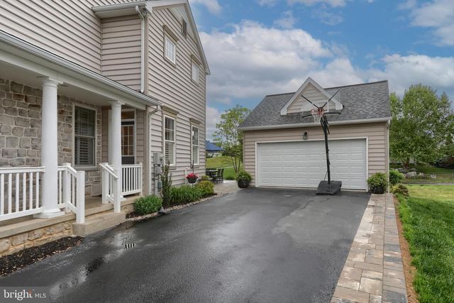 1017 SLOAN ST, Lititz, PA 17543