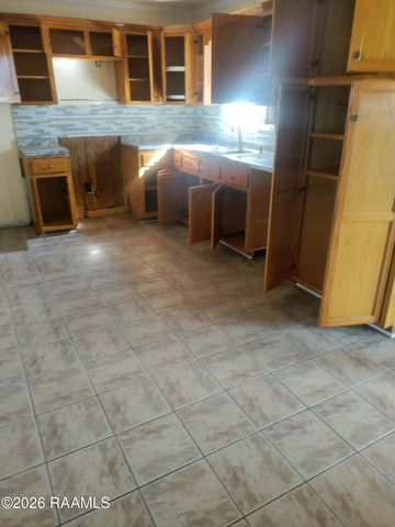 214 Ebony Drive, Opelousas, LA 70570