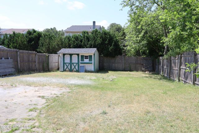 814 Laurel Street, Lakehurst, NJ 08733