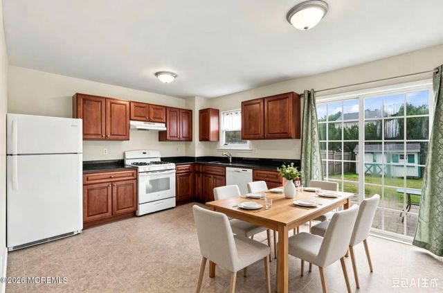 814 Laurel Street, Lakehurst, NJ 08733