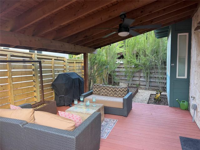 209 Park LN A, Austin, TX 78704
