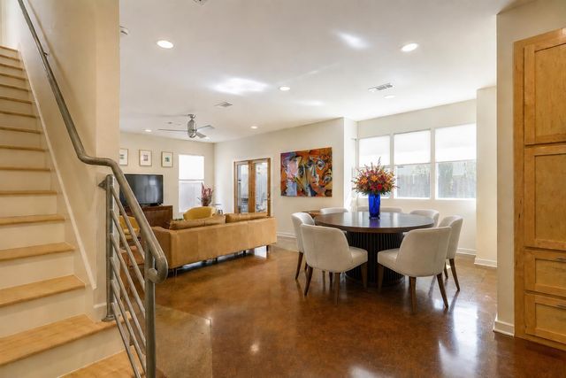 209 Park LN A, Austin, TX 78704