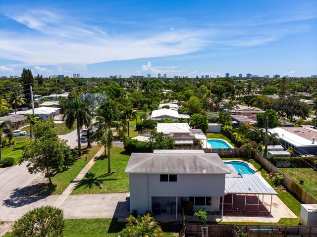242 SW 9th Street, Pompano Beach, FL 33060