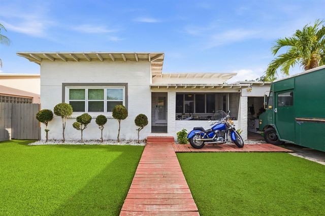 516 SW 15th Street 1-1, Fort Lauderdale, FL 33315