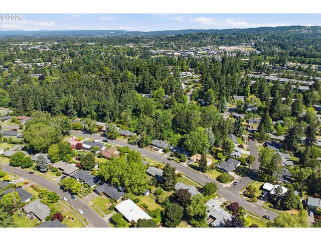 11850 Sw FOOTHILL Dr, Portland, OR 97225