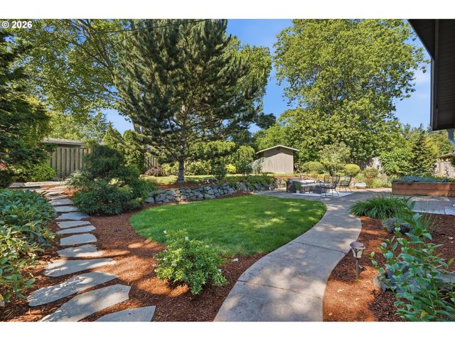 11850 Sw FOOTHILL Dr, Portland, OR 97225
