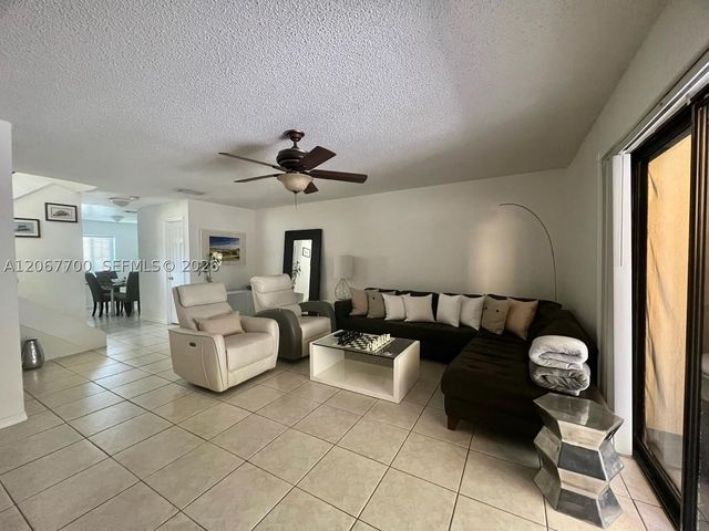 1133 NE 210th Ter, Miami, FL 33179
