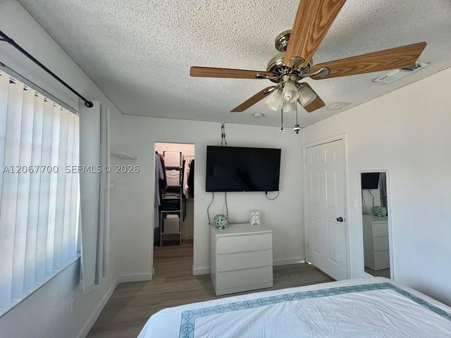 1133 NE 210th Ter, Miami, FL 33179
