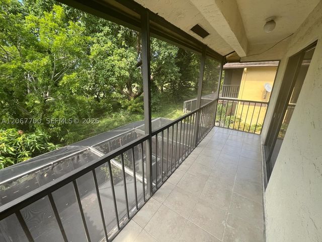 1133 NE 210th Ter, Miami, FL 33179