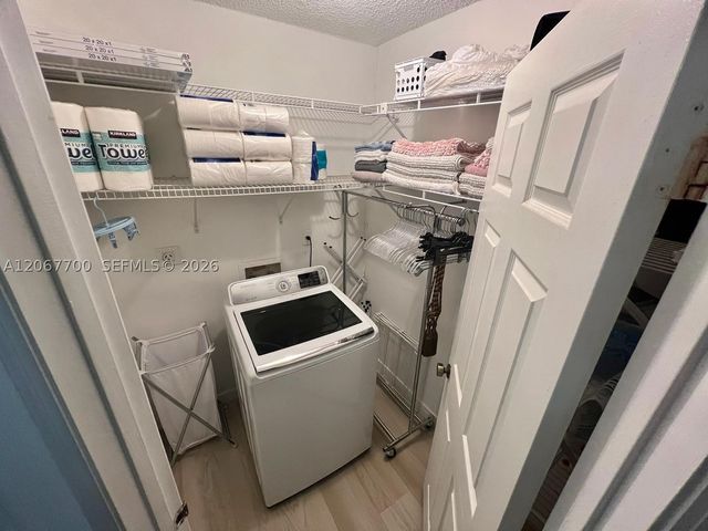 1133 NE 210th Ter, Miami, FL 33179