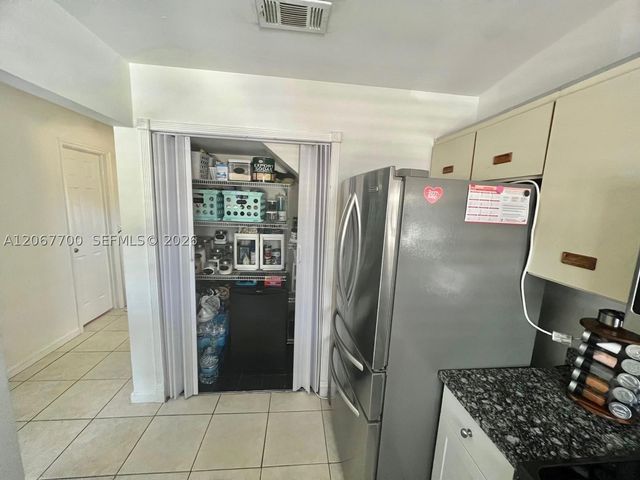 1133 NE 210th Ter, Miami, FL 33179