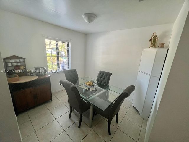 1133 NE 210th Ter, Miami, FL 33179