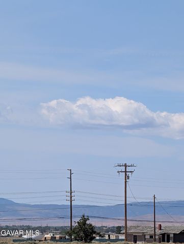Felsite Avenue, Rosamond, CA 93560
