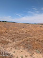 Felsite Avenue, Rosamond, CA 93560