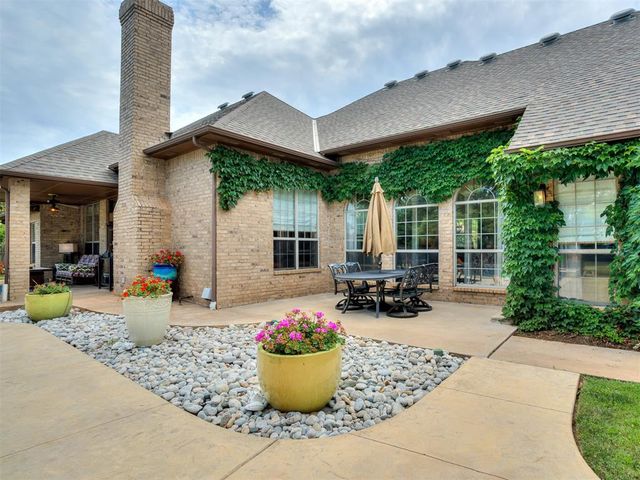14808 Maplelake Drive, Edmond, OK 73013